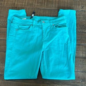 Joe’s green skinny ankle jeans. Size 29, like new.